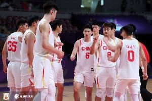 周鹏：差一点点而已 感谢这一代的中国男篮 给下一代篮球人希望