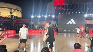 在线追星！胡明轩&林葳找陈冠希轮流合影