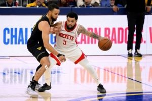 范弗里特赛季报销！火箭遭重创