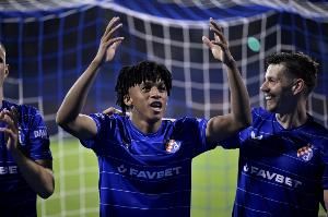 每体：德科克罗地亚之行不仅与16岁新星会面，还考察了瓦雷拉