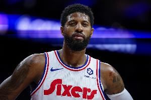 乔治：我还是76人签下的那个保罗-乔治 我觉得我依然很有潜力！