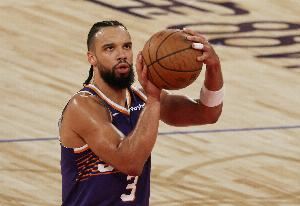 吉莱斯皮：和狄龙做对手会恨他恨得牙痒痒 做队友则会爱死他