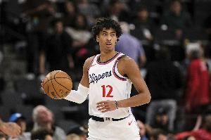 泰伦·卢:我们需要年轻人的强度和能量 当他们得到机会时得抓住