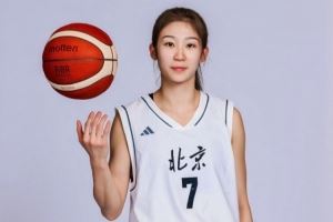 李一凡:正因为我们有能力跨越 这个考验才会降临 会越来越好的